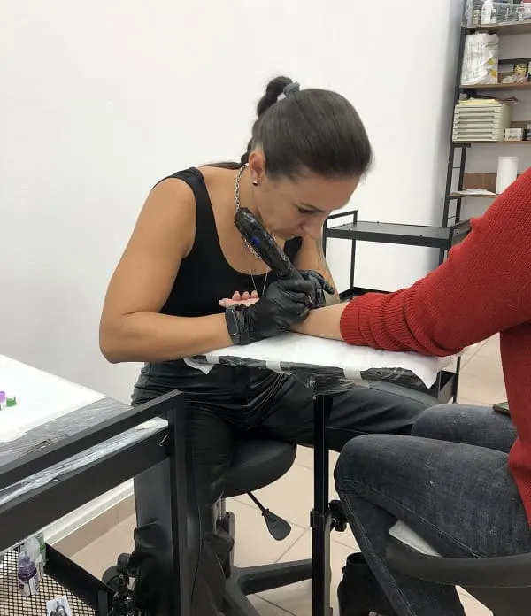 Практика Татьяны на модели — тату школа Арт Тату